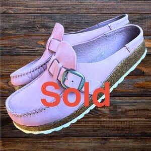 NWOT Birkenstock Buckley Pink Moccasins with Buckle
